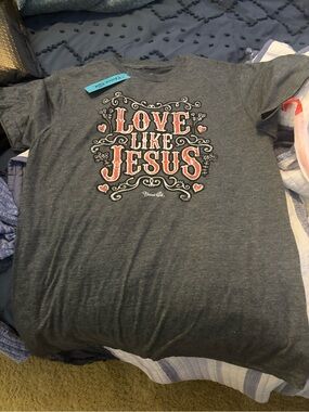Love Like Jesus Graphic Tee - Gray Short Sleeve